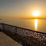 Villa Luxury With Unmatched View And Sea-fall Pool
