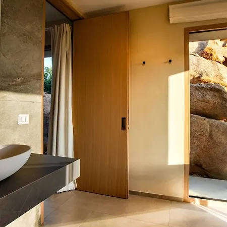 Luxury With Unmatched View And Sea-fall Pool فيلة