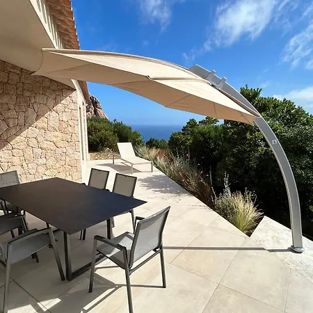 Luxury Villa With Unmatched View And Sea-Fall Pool *