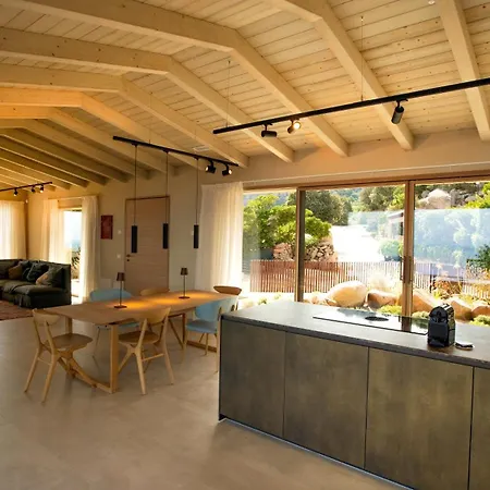 Вилла Luxury With Unmatched View And Sea-fall Pool Коста-Парадисо