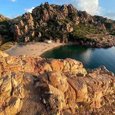 Luxury With Unmatched View And Sea-fall Pool