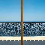Luxury With Unmatched View And Sea-fall Pool