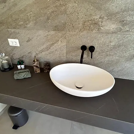 Vila Luxury With Unmatched View And Sea-fall Pool