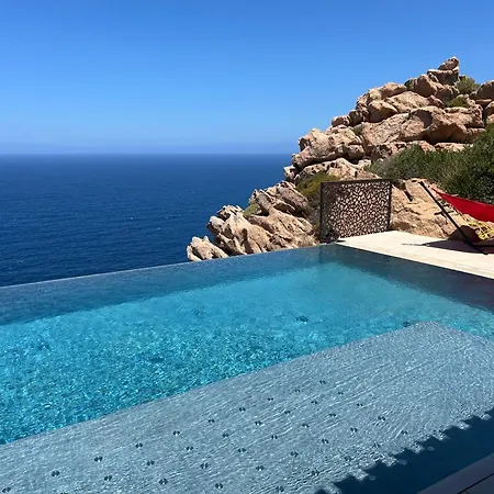 Villa Luxury With Unmatched View And Sea-fall Pool