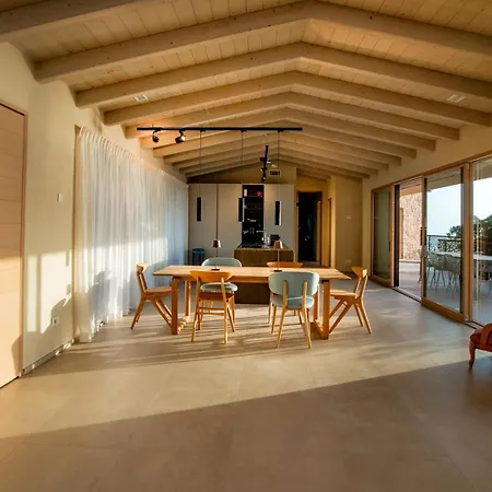 Luxury With Unmatched View And Sea-fall Pool * 帕拉迪索海岸