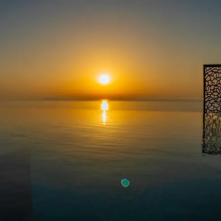 别墅 Luxury With Unmatched View And Sea-fall Pool