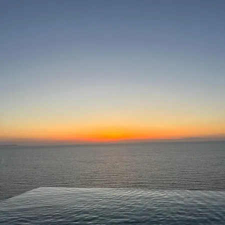 别墅 Luxury With Unmatched View And Sea-fall Pool 帕拉迪索海岸