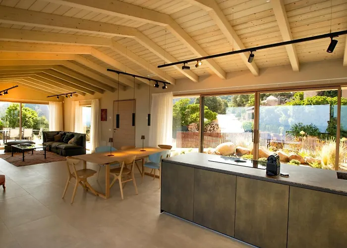 Villa Luxury With Unmatched View And Sea-fall Pool Costa Paradiso